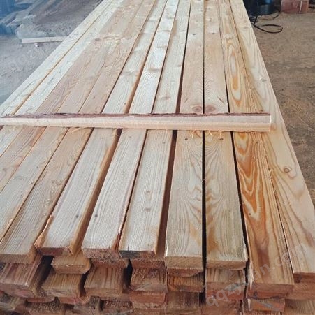 常年供应建筑工程木方 建筑工地木方规格尺寸_呈果木业