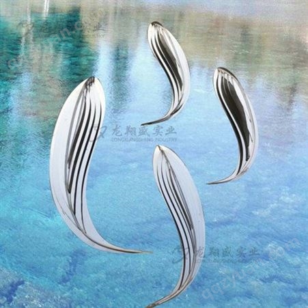 不锈钢小鱼雕塑酒店园林创意水池鱼行装饰户外不锈钢水景