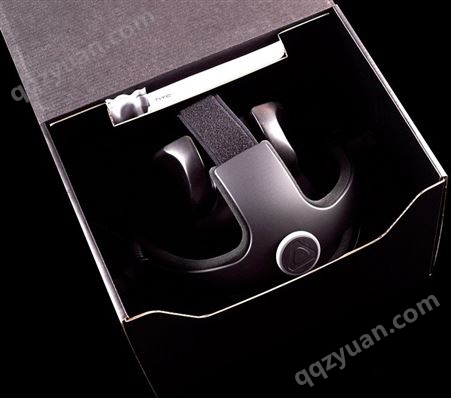 HTC VIVE智能VR虚拟现实眼镜畅听 VR一体机 头戴vive畅听