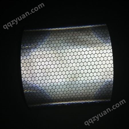 标志牌建筑反光膜 路标egp反光膜 钻石级广告反光膜 反光晶彩格 反光制品厂家
